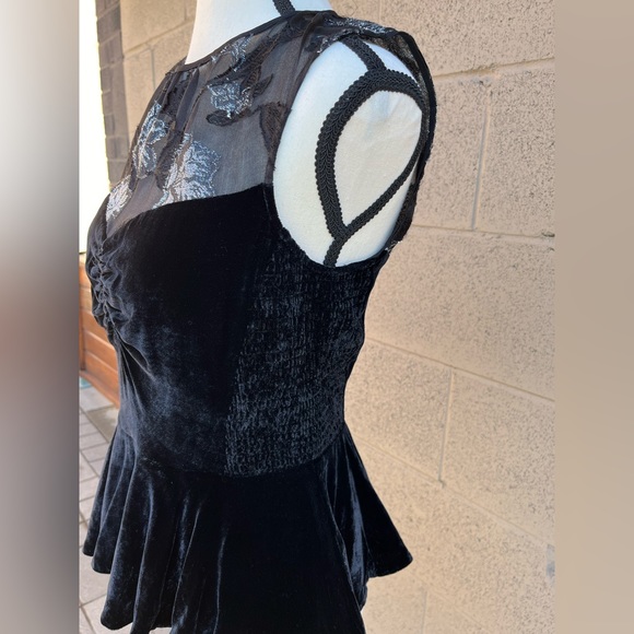 Rebecca Taylor velour and lace sleeveless blouse - Picture 6 of 9